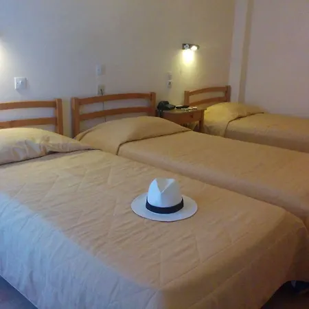 Atlantis Hotel 2*